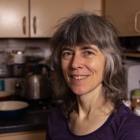 Iris McNally profile photo